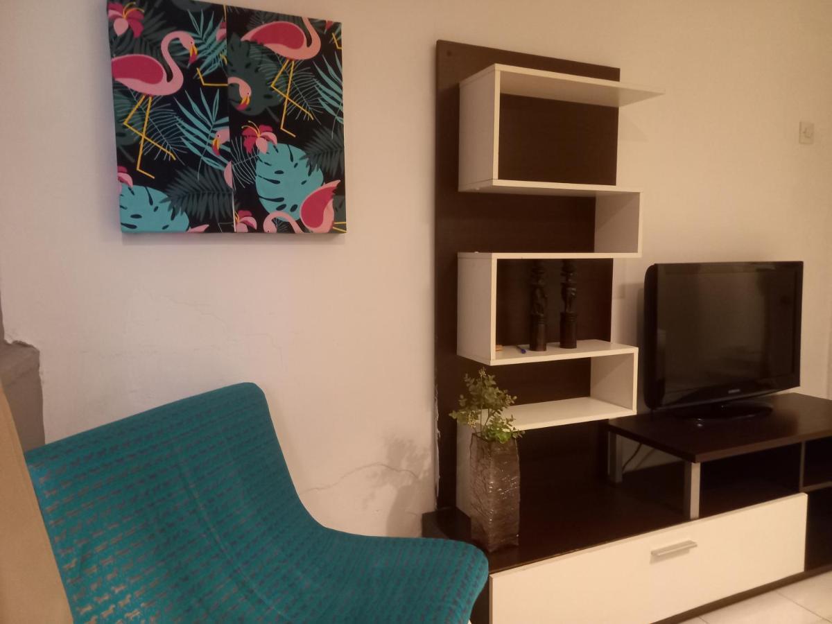 סלוניקי Isalos - Explore Center By Foot - Close To Helexpo, University & Hospital מראה חיצוני תמונה